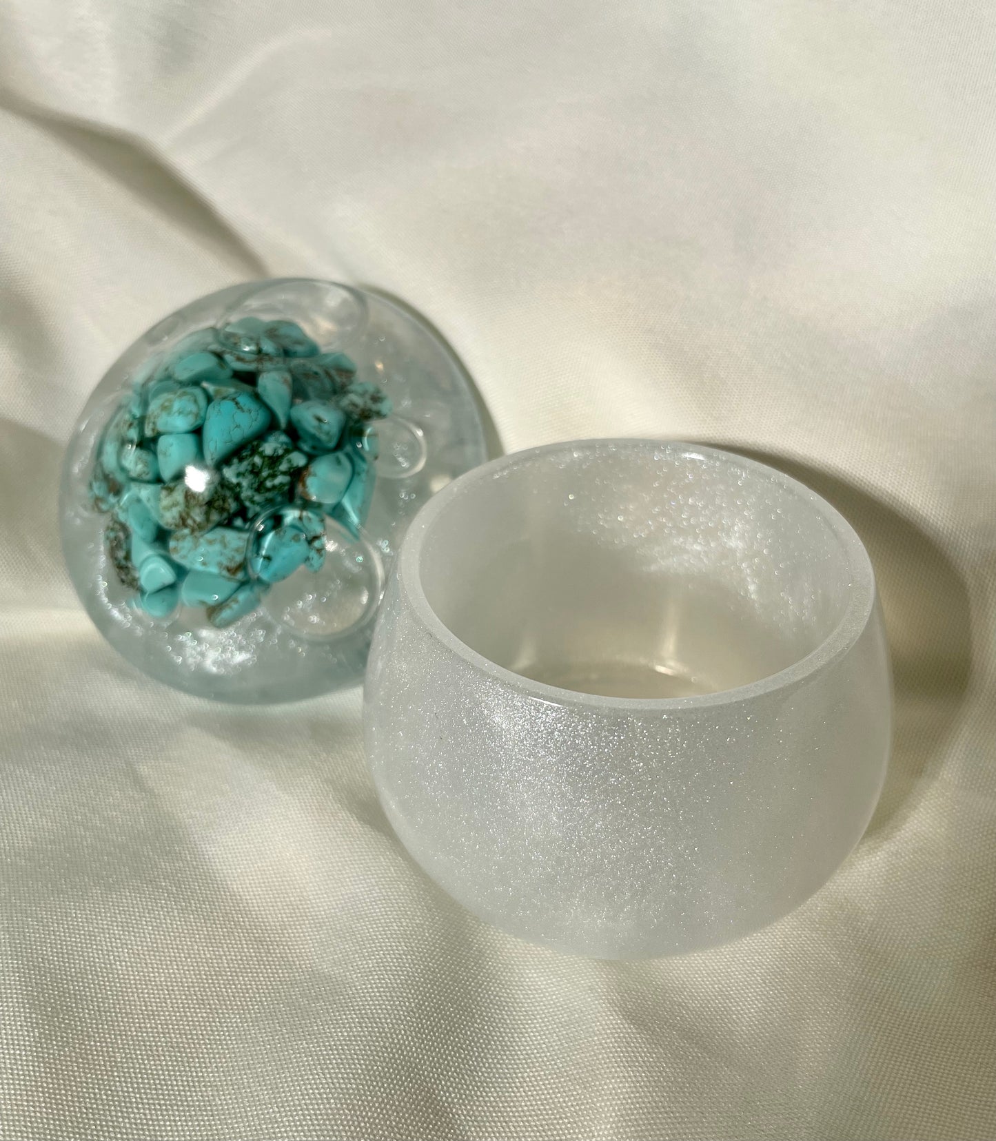 Mushroom Box Medium with Turquoise Howlite Stones